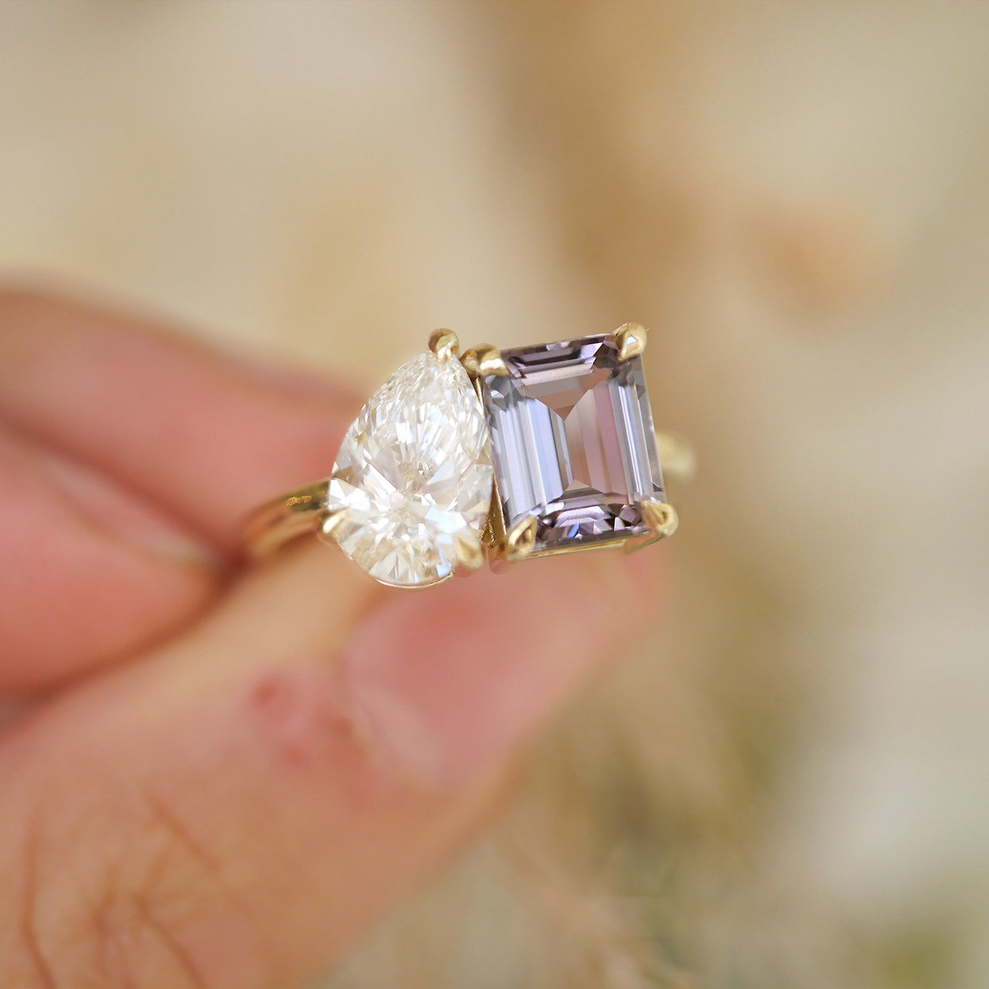 Tanzanite Toi et Moi Ring