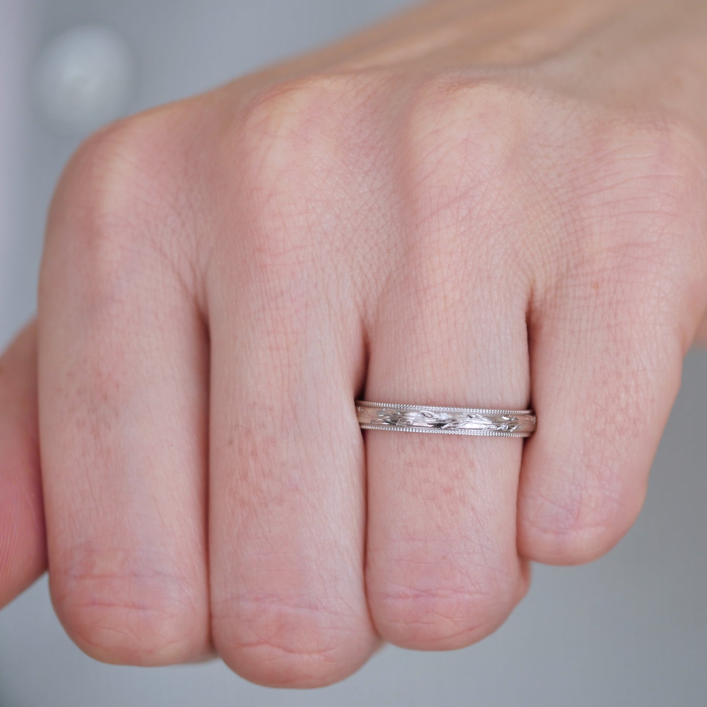 Women's Olive Branch Wedding Ring (size 9)