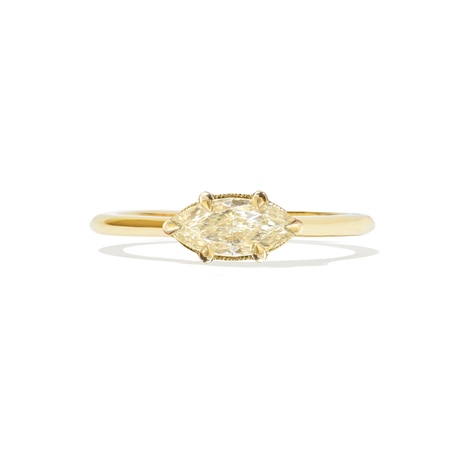 Pale yellow diamond ring Clearance