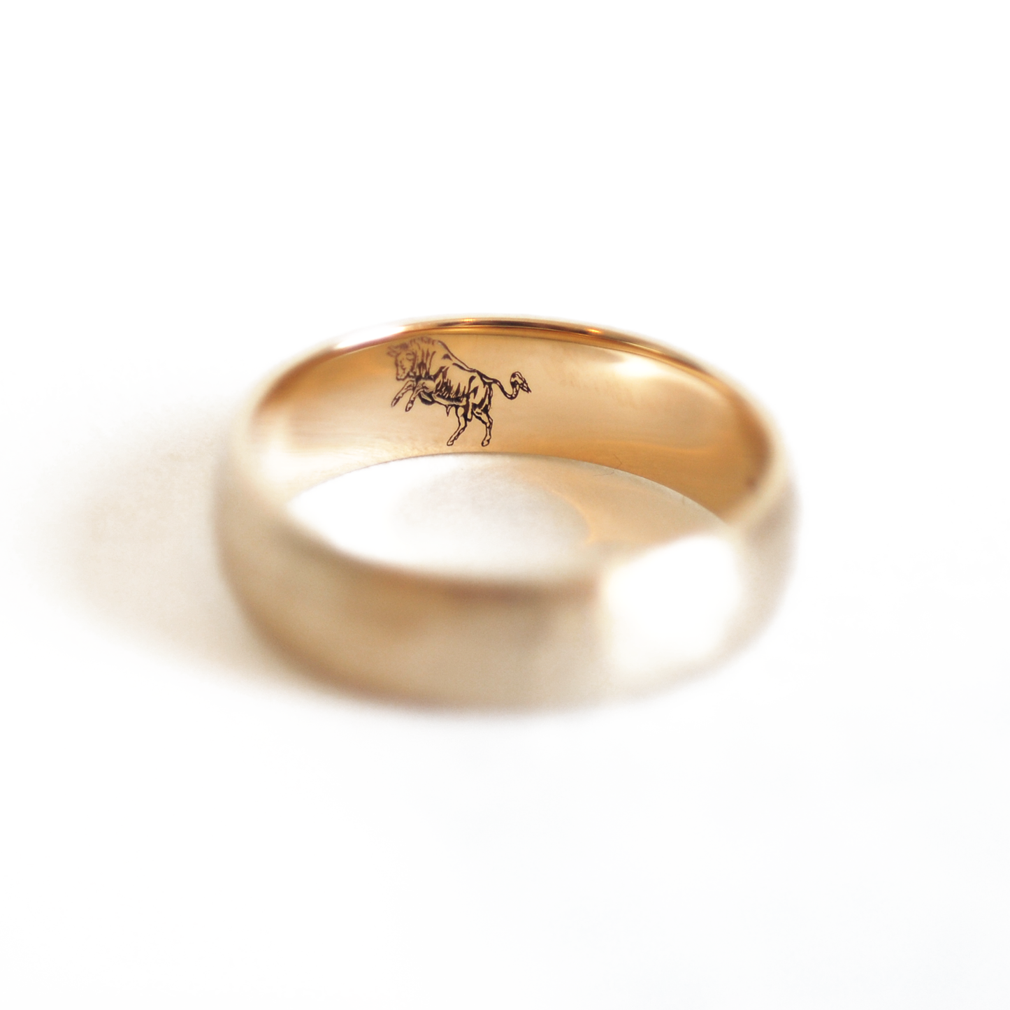 Family Seal Satin Hammered Mens Wedding Ring