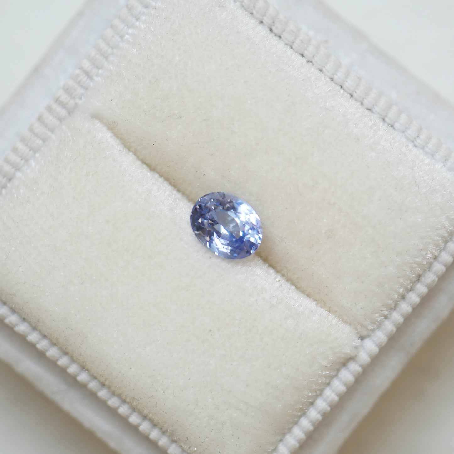 1.28 ctw Oval Cornflower Blue Sapphire