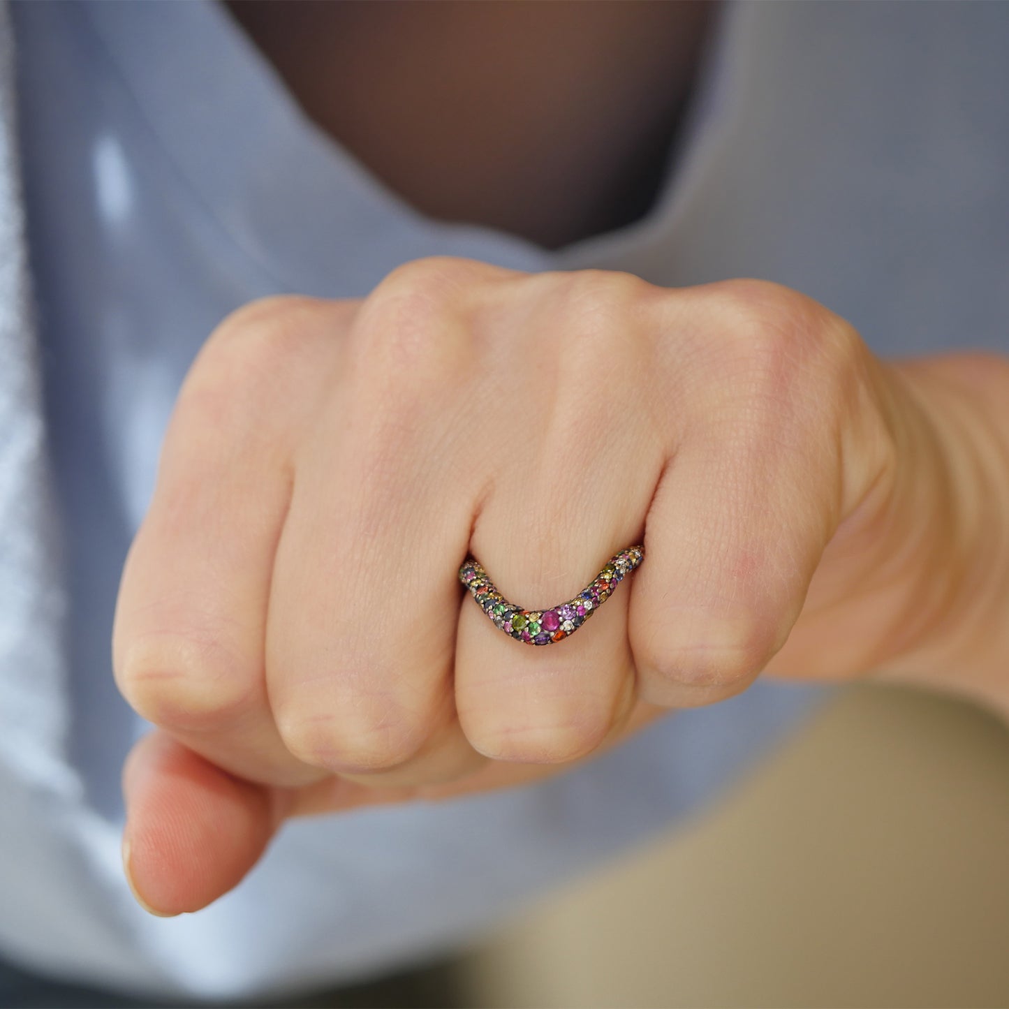 Cobblestone Rainbow Sapphire Contour Ring