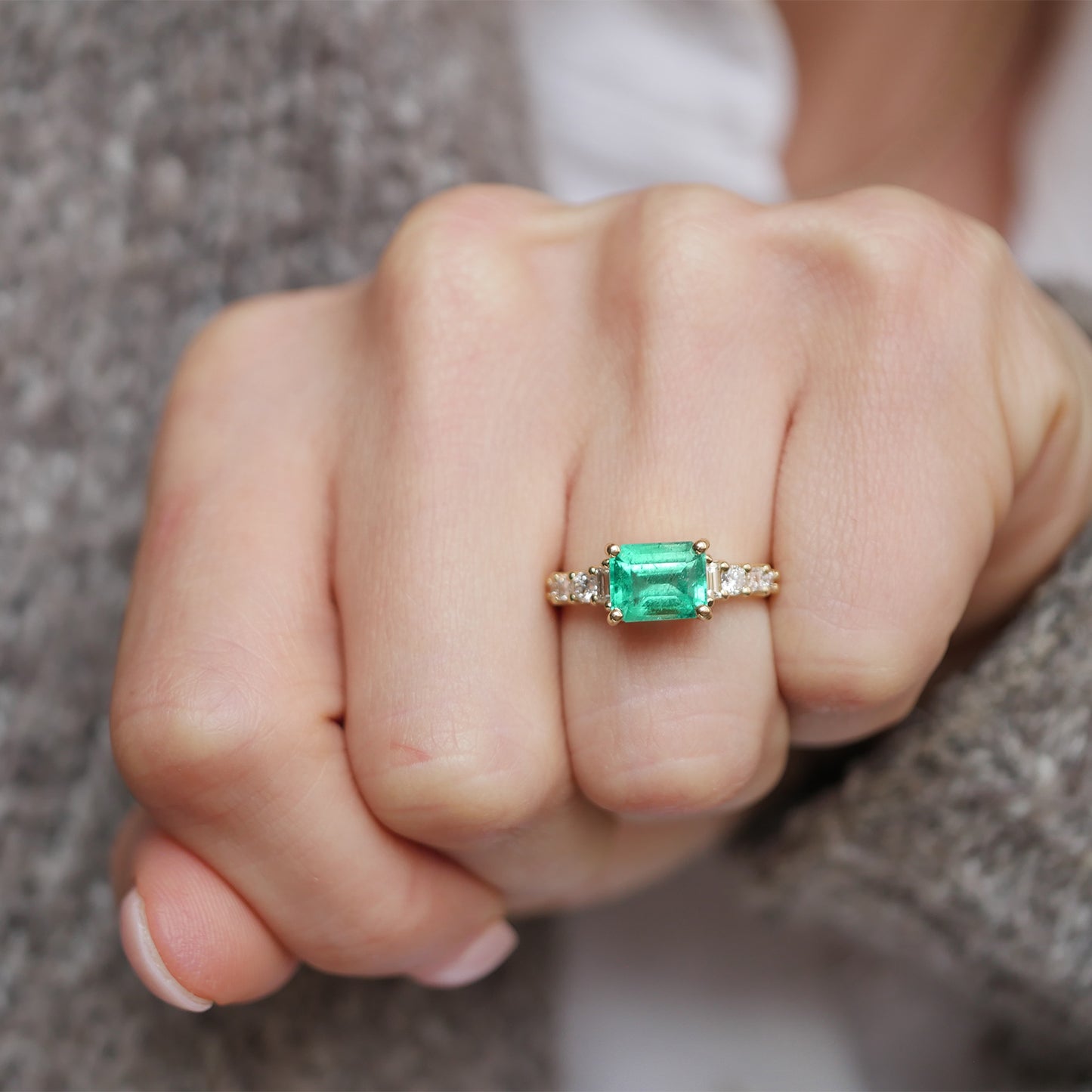 Colombian Emerald Nouveau Ring