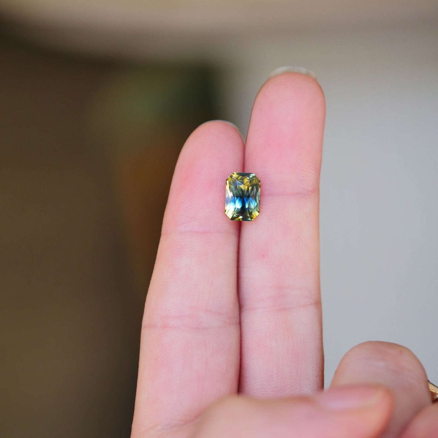 3.34 ctw Radiant Bi-color Blue Yellow Green Sapphire