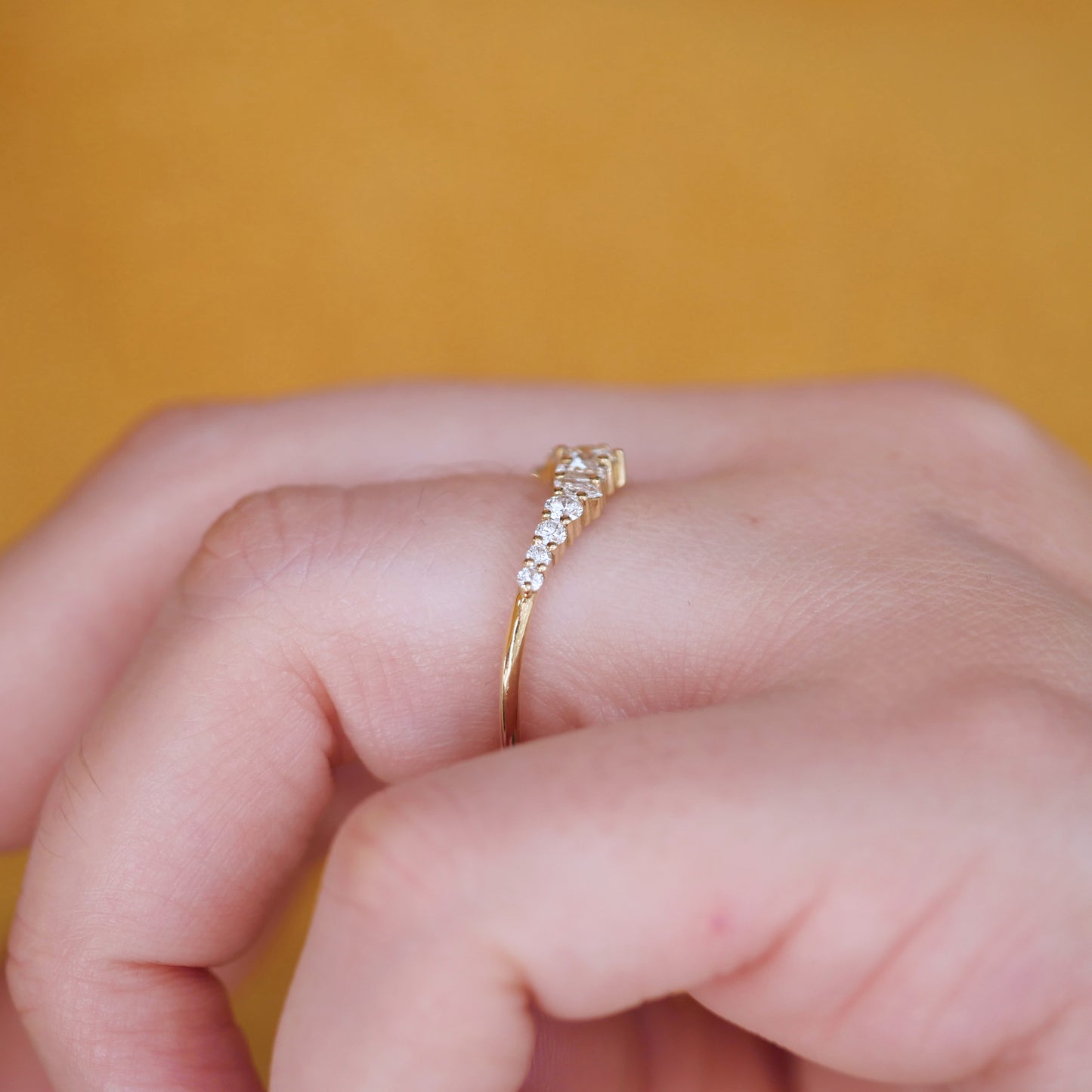 Confetti Contour Band