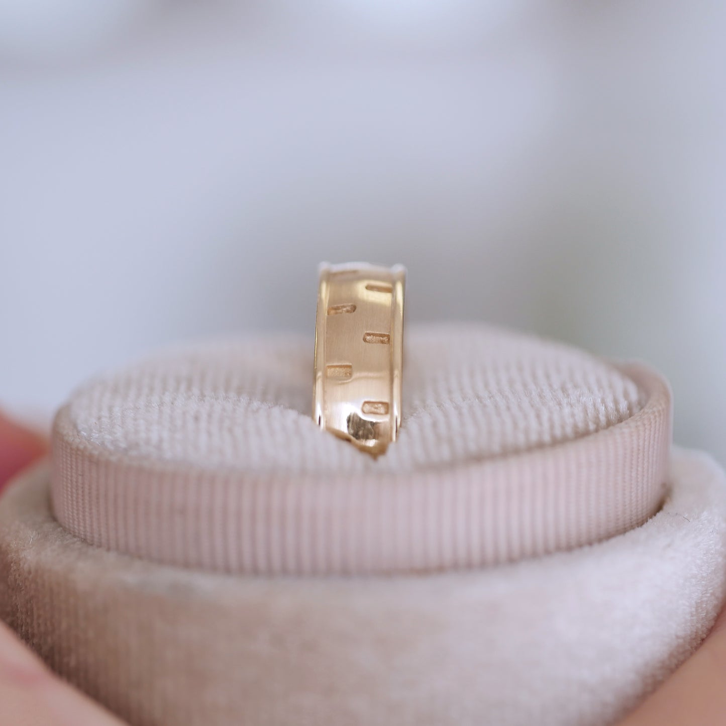Deco Brick Pattern Band Ring