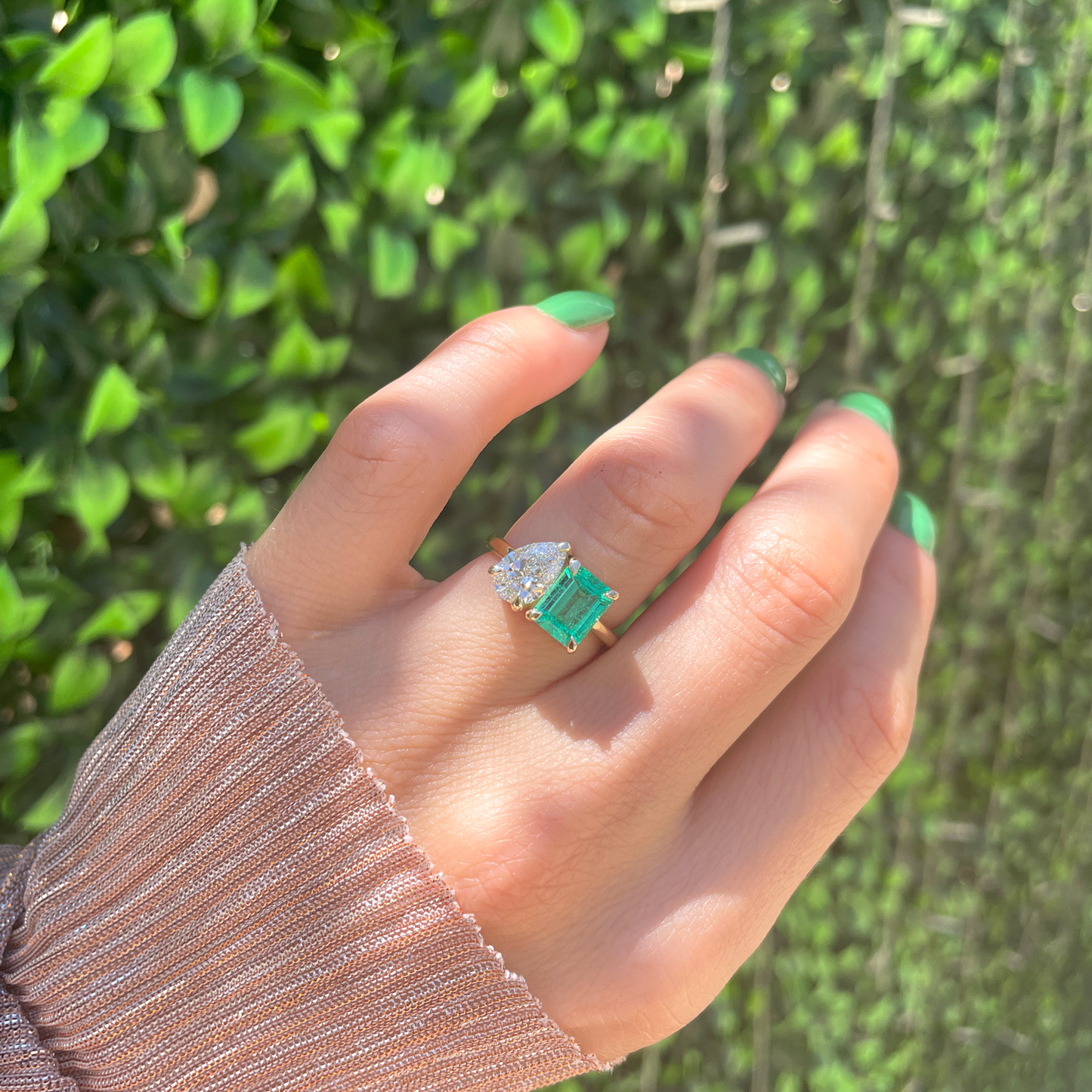 Colombian Emerald & Pear Diamond Toi et Moi Ring