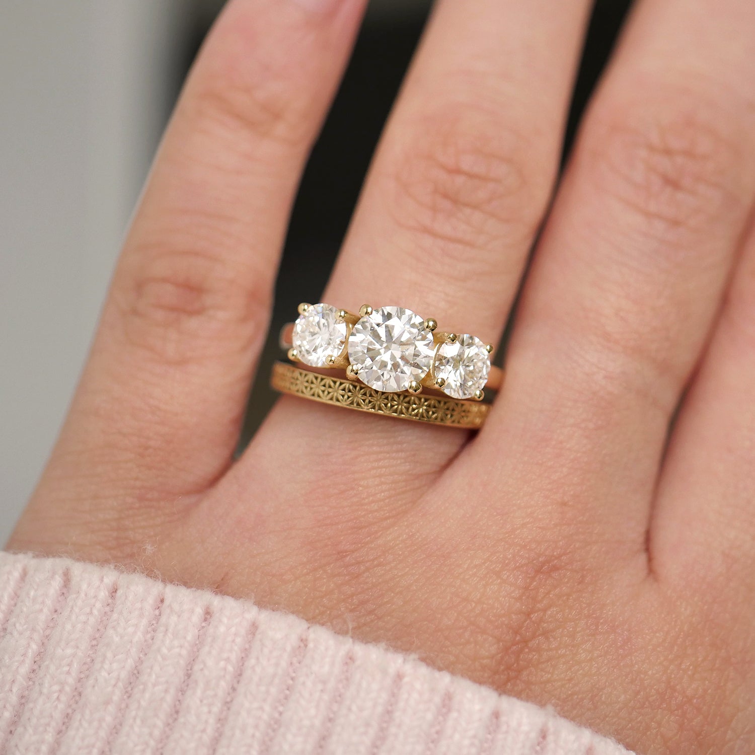 Large diamond wedding ring 60 photos - Astyledwedding.com Large diamond wedding ring 60 photos - Astyledwedding.com