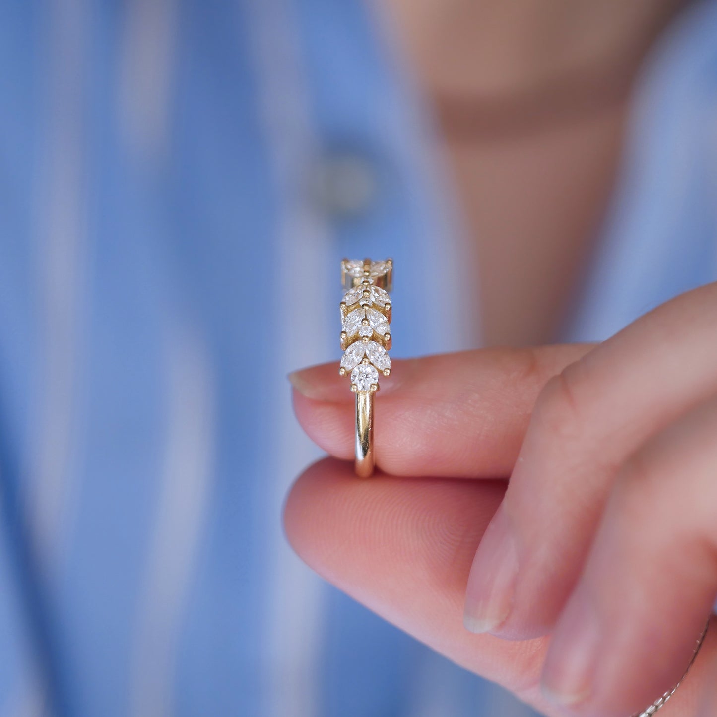 Marquise & Round Lily Diamond Mosaic Band