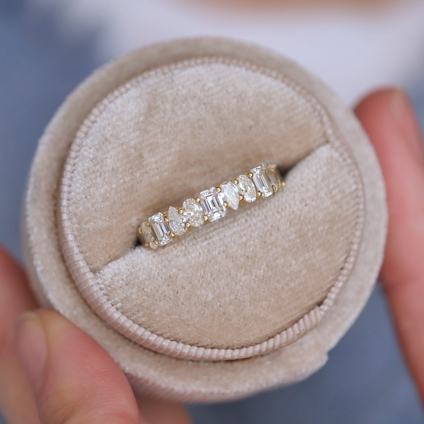 Oval, Emerald & Pear Diamond Mosaic Band