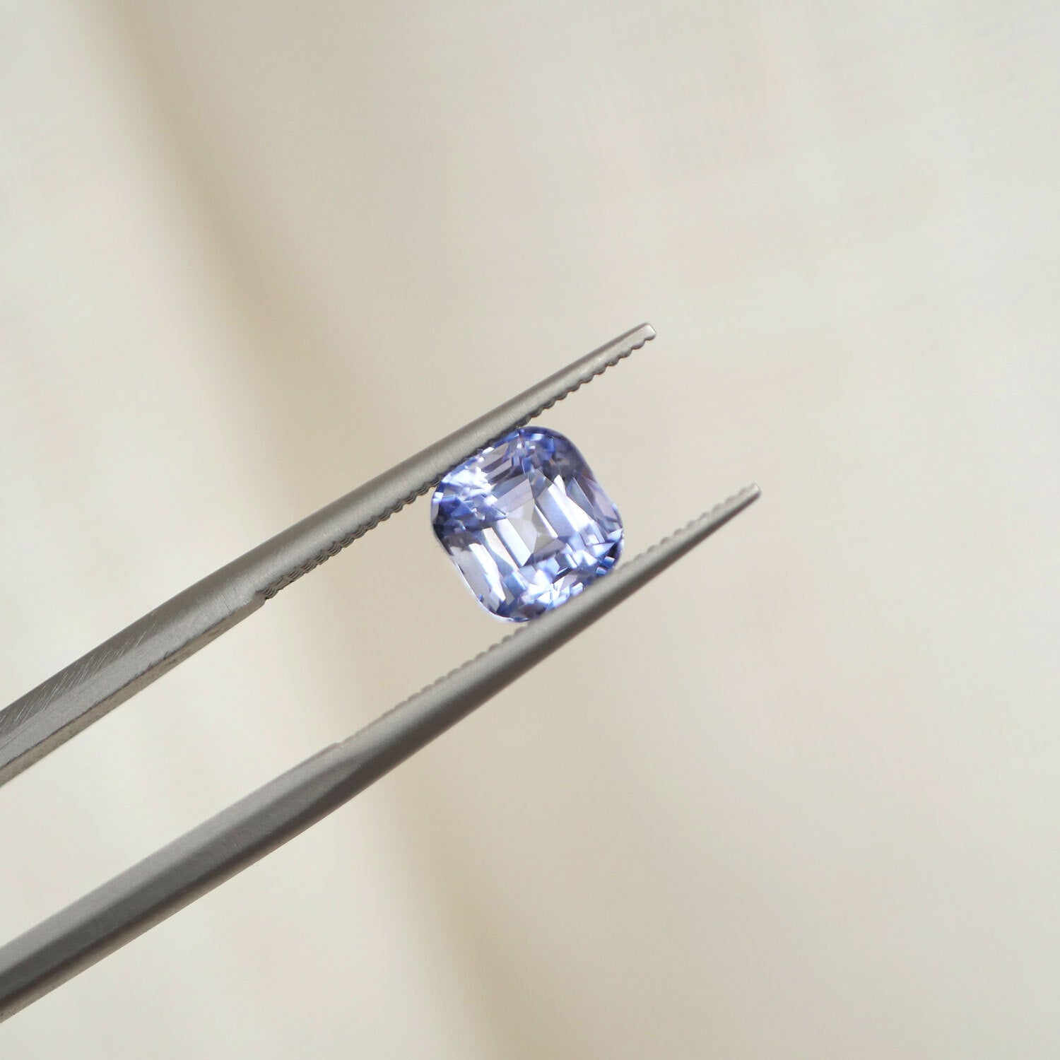 2.33 ctw Antique Cushion Cut Cornflower Blue Sapphire