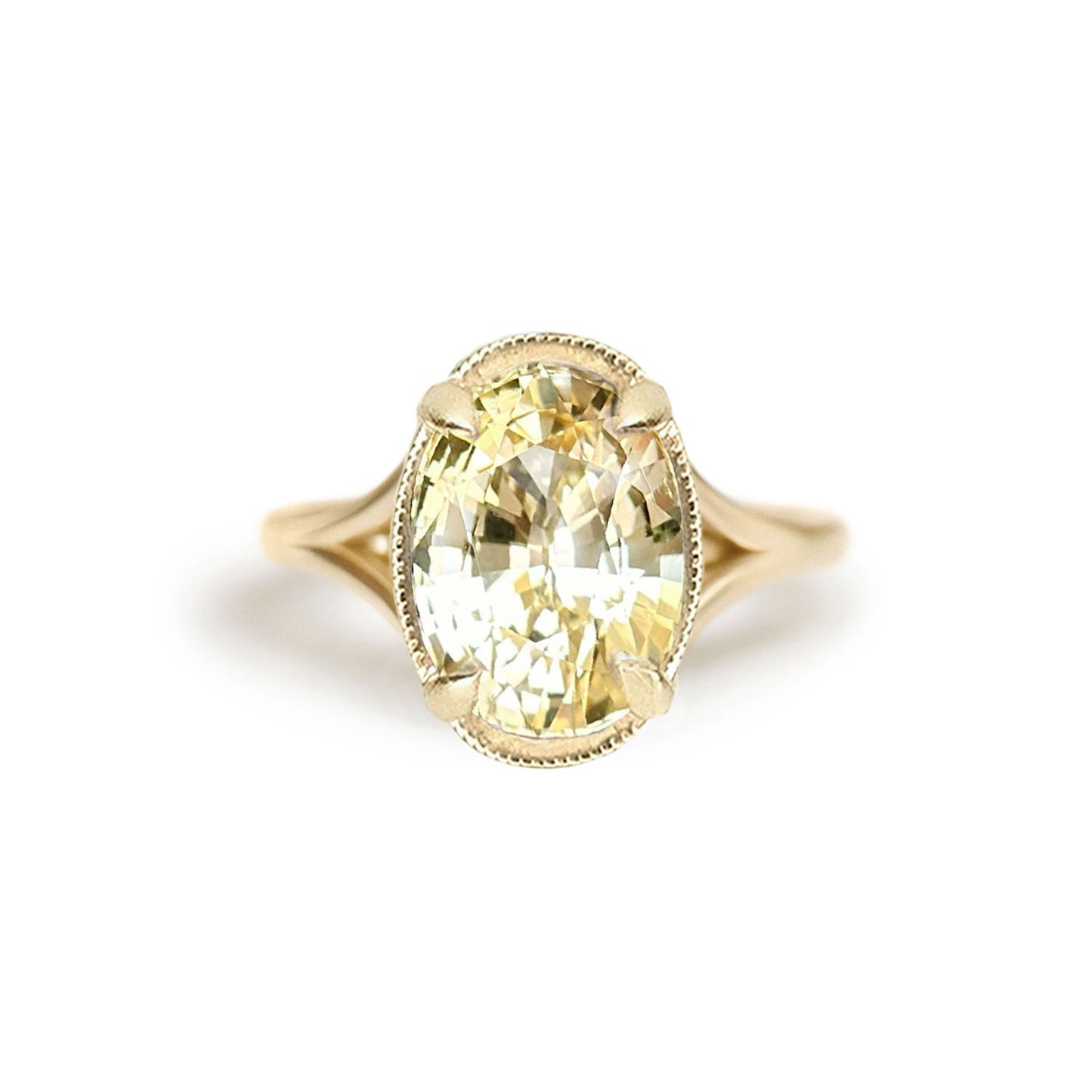 4.53 Oval Cut Pastel Yellow Sapphire