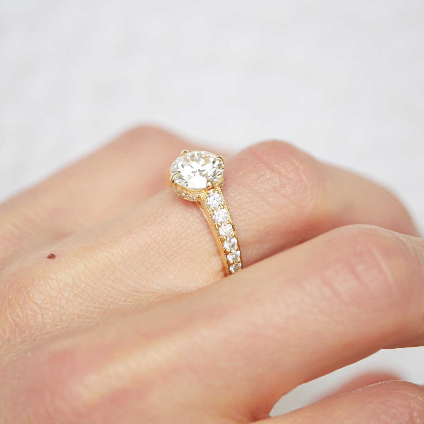Round Brilliant Pavé Surprise Diamond Engagement Ring