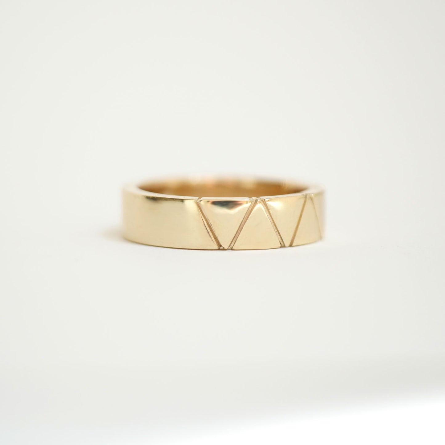 Vlogo Signature Metal Ring for Man in Gold