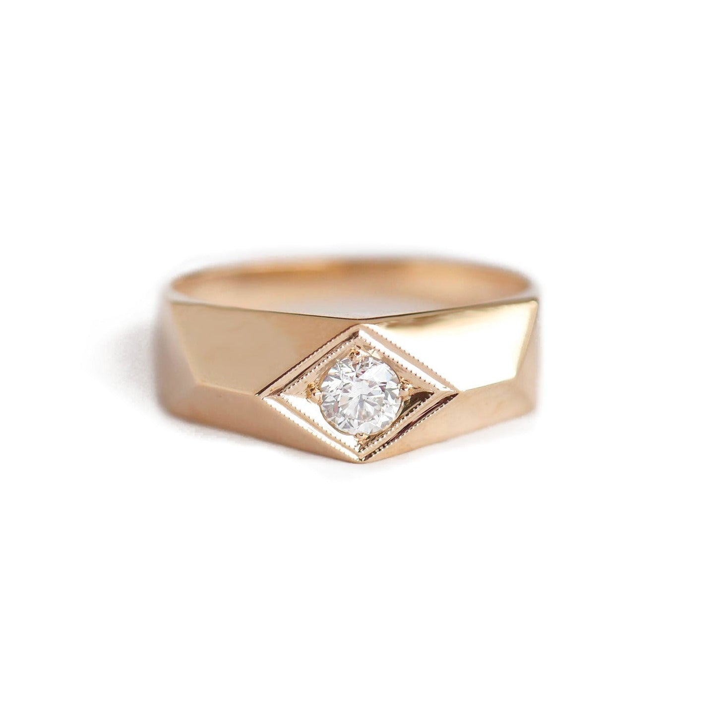 rose-top_6dee37b1-b23d-4e79-