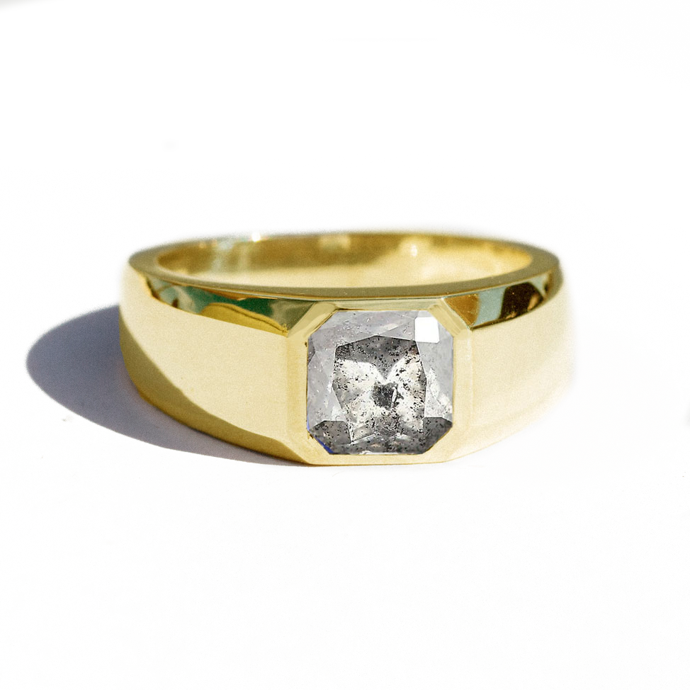 Asscher cut diamond ring 2025 yellow gold